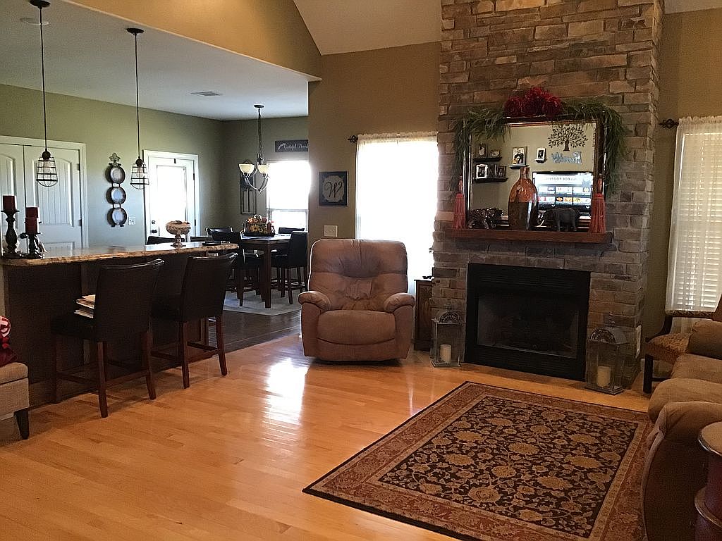 1911 Clear Water Trce, Batesville, AR 72501 Zillow