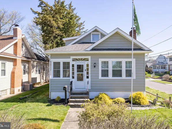 57 Ridgeway Ave, Oaklyn, NJ 08107