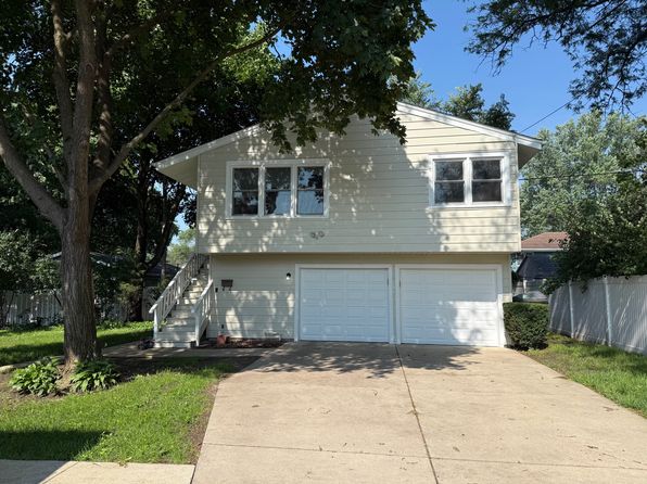 1404 Hackett St