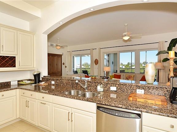 4th image of 11160 Hacienda Del Mar Blvd #D-403