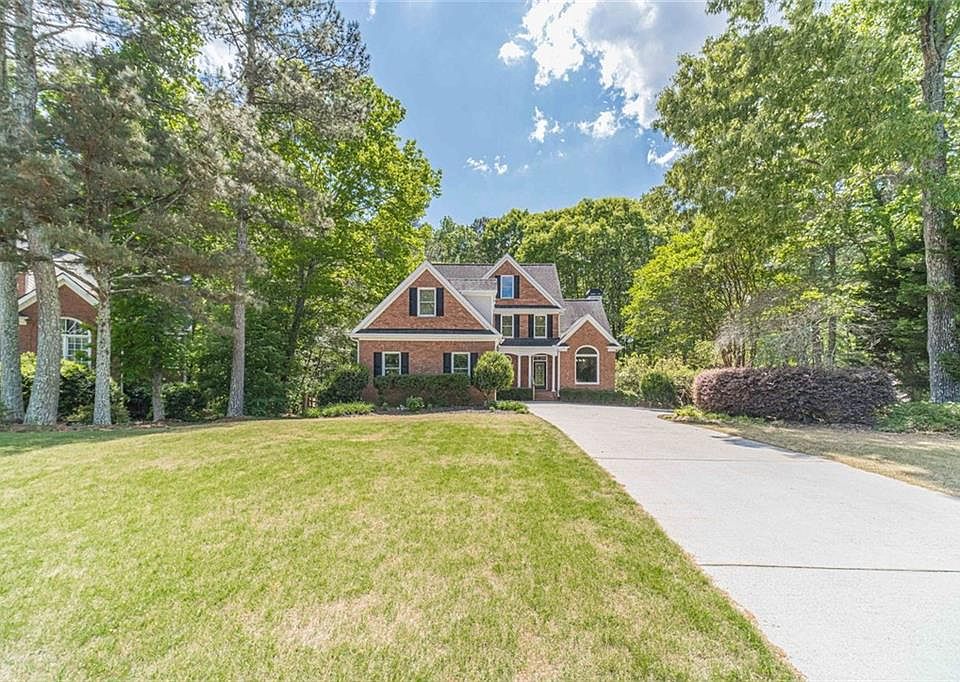 1st image of 395 Amberbrook Cir