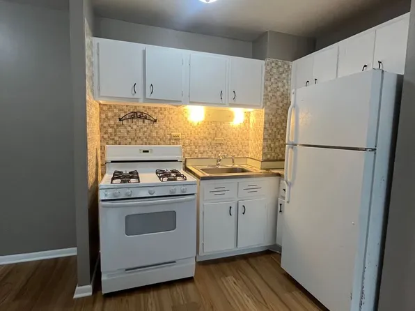 Dryden Square Apartments, 27 N 29 N Dryden Pl #2C, Arlington Heights, IL 60004