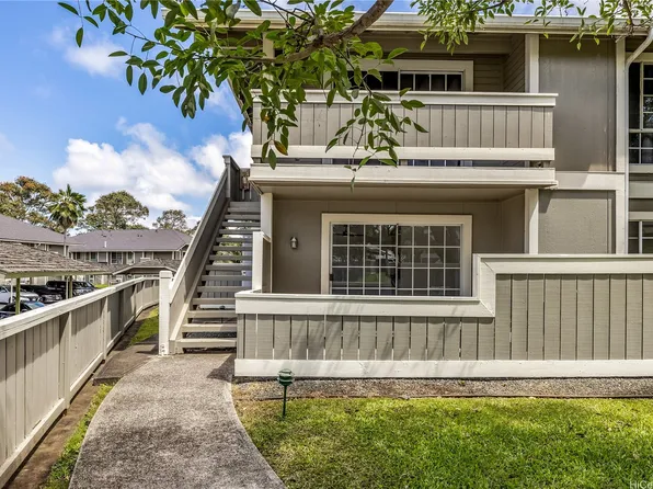 94-1351 Kulewa Loop #17D, Waipahu, HI 96797