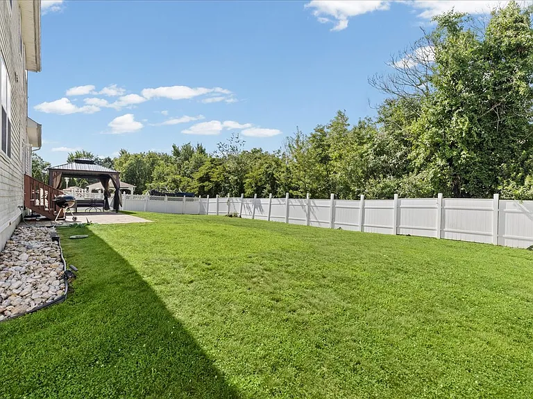 49 Equestrian Dr — Photo 38