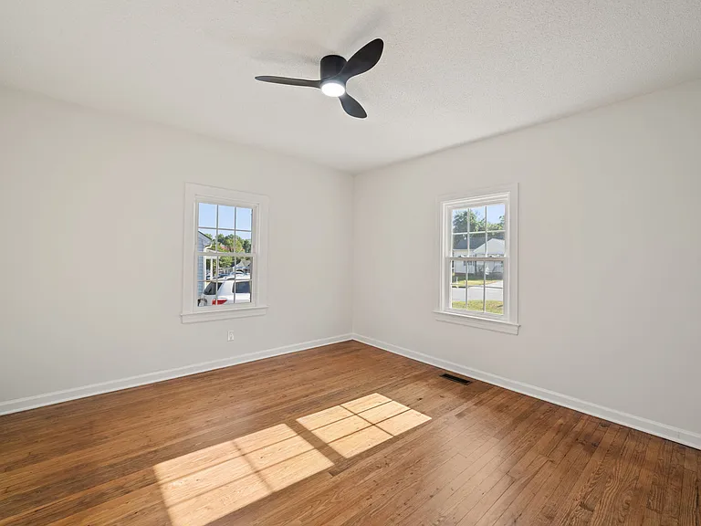 2312 Maple St — Photo 20
