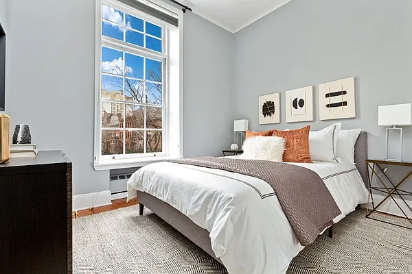 Sold by Compass | media 7