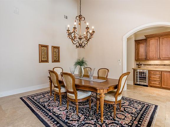 4th image of 4811 Shapiro Ct
