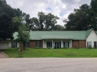 4313 Knights Ln, Vicksburg, MS 39180