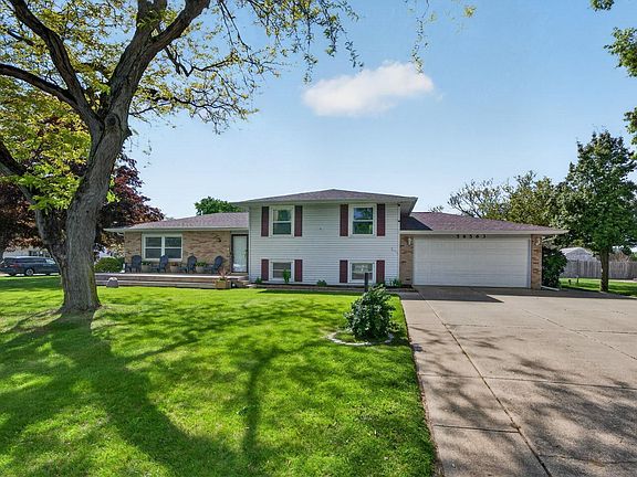 2nd image of 56563 Pinecrest Dr