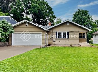2160 Cedar Ln, Mound, MN 55364