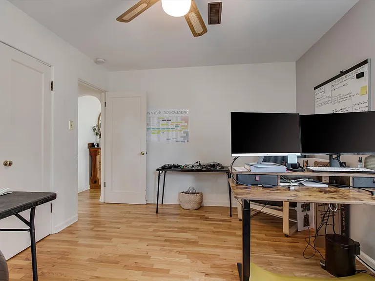 810 Hawthorn Ave — Photo 18