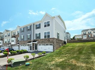 1058 Rosecroft Ln #25, York, PA