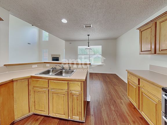 4th image of 3127 Majestic Oaks Ln