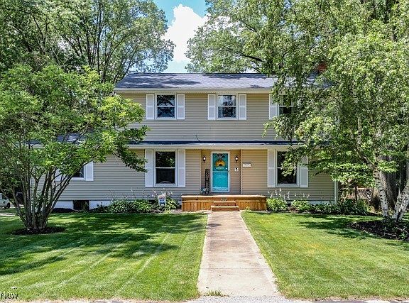 2nd image of 422 Oak Manor Dr