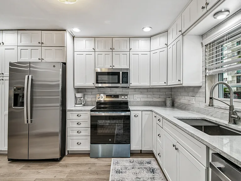 Kitchen with lots of storage