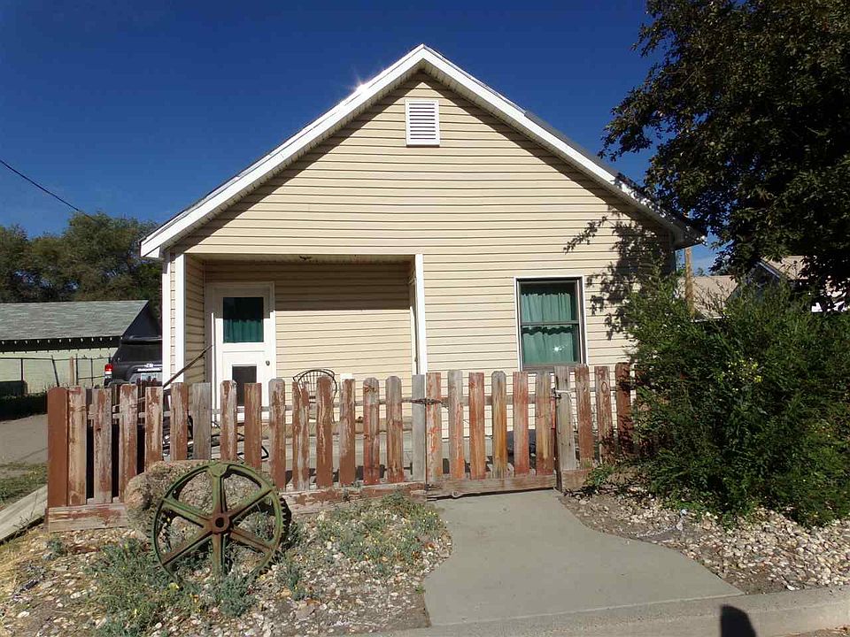 1st image of 509-507 Third St