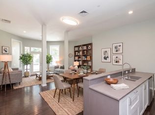 27 Bardwell St UNIT 3, South Hadley, MA 01075