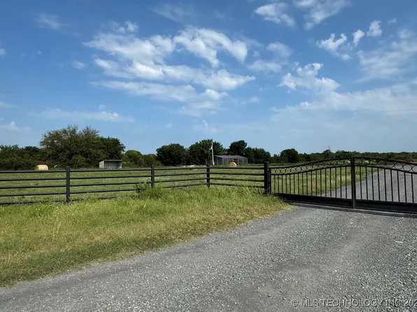 5282 E 53rd St S, Muskogee, OK 74403