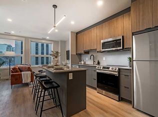 909 5th Ave SW #1009, Calgary, AB T2P3G5