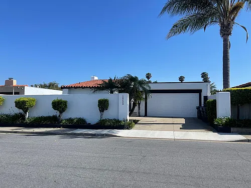 10220 El Monterey Ave Photo 1