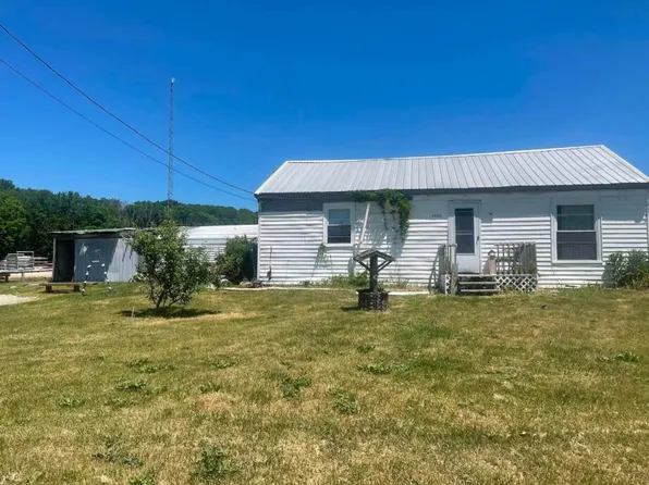 4800 N Greenville Rd, Lakeview, MI 48850