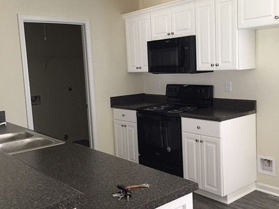 2nd image of 134 Twelve Oaks Ct