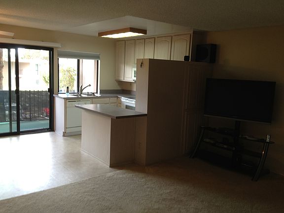 3rd image of 7855 Cowles Mountain Ct Unit 13