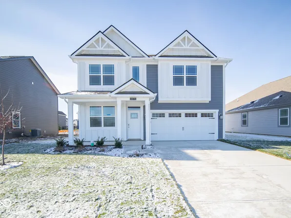 8870 Walker St, Fortville, IN 46040