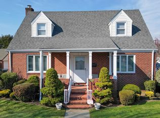 1102 Phoebe Street, Franklin Square, NY