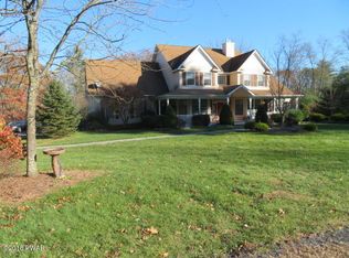 111 Stone Ridge Rd, Dingmans Ferry, PA 18328