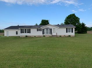 9809 S Luce Rd, Perrinton, MI 48871