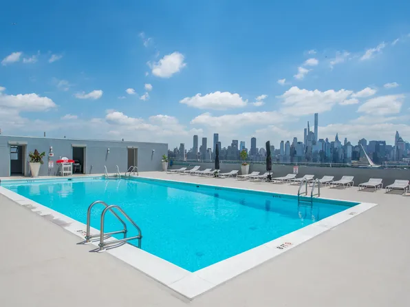 6050 Blvd East image 31 of 42