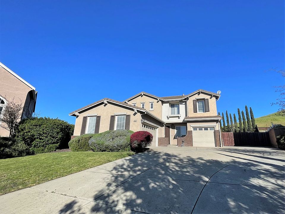 1st image of 2909 Carlingford Ln