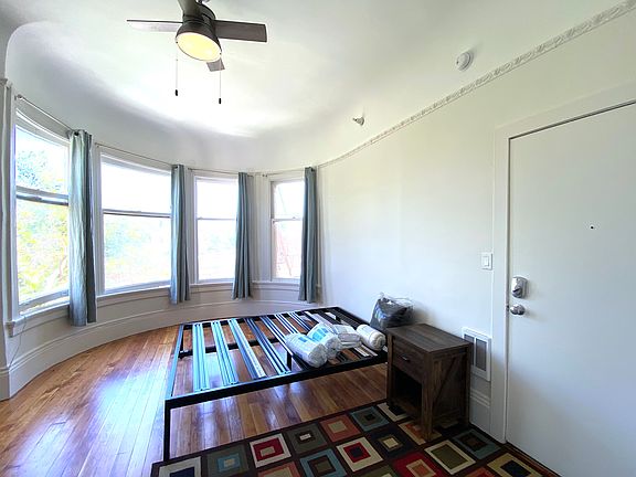 2nd image of 1878 Market St #202