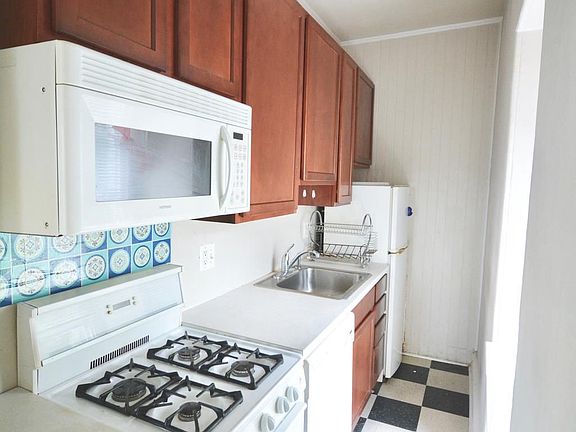5th image of 122 W Manheim St APT 12