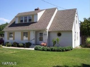 105 N 36th Ave, Yakima, WA 98902