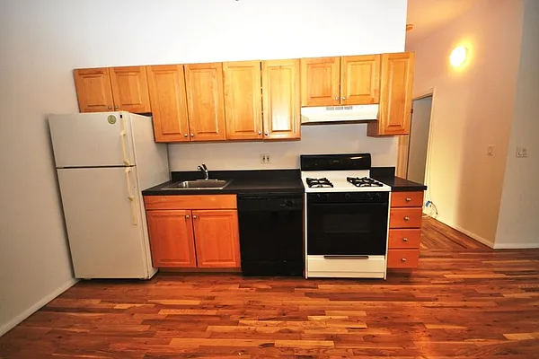 Rented by Corcoran | media 25