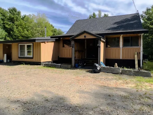 2440A Lee Rd, Lee, ME 04455