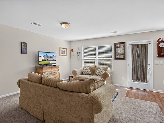 5th image of 1081 Edenbrooke Cir