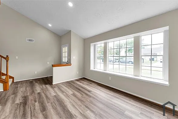 10311 Blue Oak Dr — Photo 7
