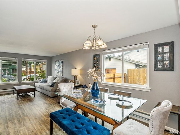 4th image of 16909 20th Avenue Ct E