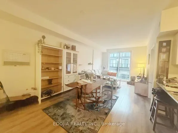 20 Woodstream Ave #3, Brampton, ON L6R 1N7