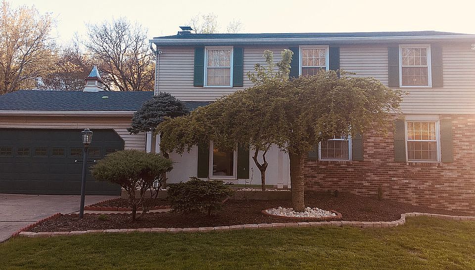 2nd image of 458 Diablo Dr