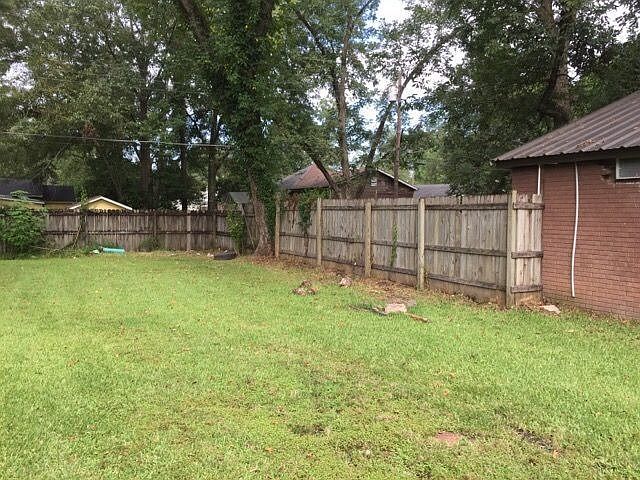 2nd image of 741 Avenue G