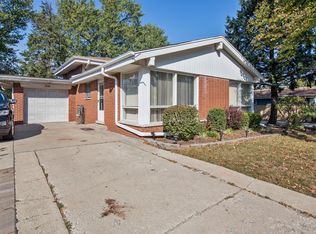 1026 S Villa Ave, Villa Park, IL