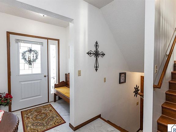 2nd image of 1304 Camelot Ct