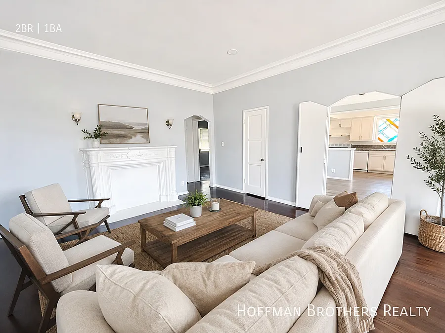 624 N Sycamore Ave Los Angeles, CA 90036 — Photo 3