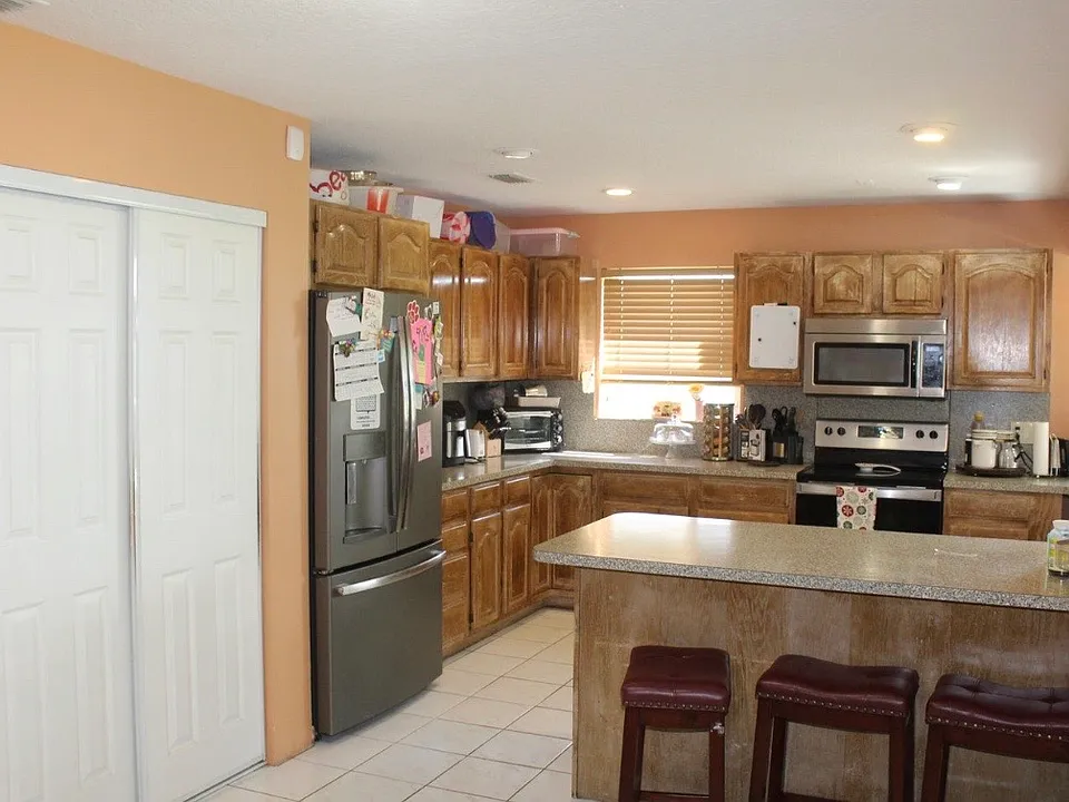 13847 Geranium Pl