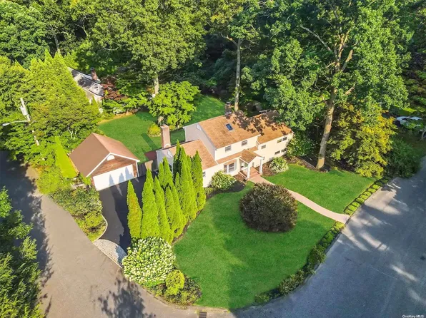 33 Stiles Drive, Melville, NY 11747