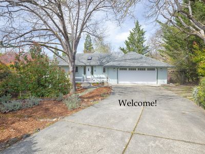 914 NE Tokay Hts, Grants Pass, OR, 97526